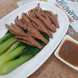 ซุปเปอร์ขาไก่ตุ๋นแห้ง