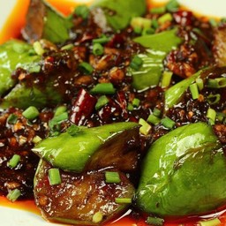 มะเขือยาวราดซอสหยูเชียง