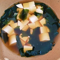 ซุปเต้าหู้สาหร่าย