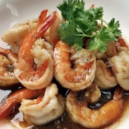 ข้าวกุ้งทอดกระเทียม