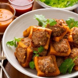 ขนมปังหน้าหมู