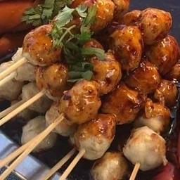 หมูล้วน