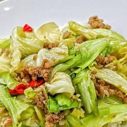 ข้าว+กระหล่ำปลีผัดน้ำปลาหมูสับ