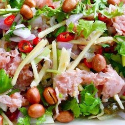 ยำแหนมสด