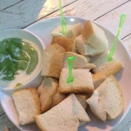 ขนมปังสังขยาใบเตย