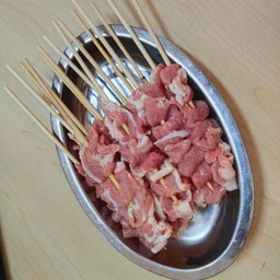สันคอหมู