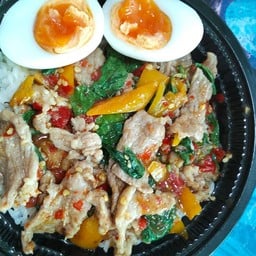 [อร่อยซ่ากับโค้ก] กะเพราไก่ +  โค้ก ออริจินัล (ขวด) 