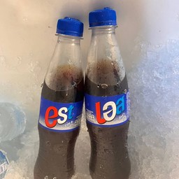 เอสโคล่าใส่น้ำแข็ง แก้วละ