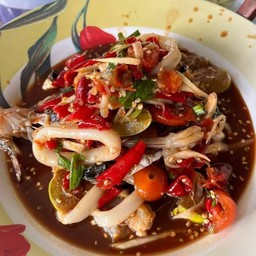 Papaya Salad With Seafood