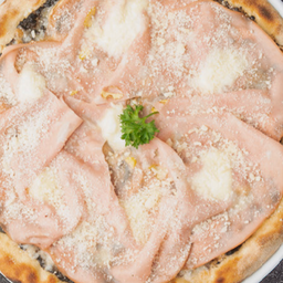 Tartufo e Mortadella con Grana Padano (พิซซ่าหน้าเห็ดทรัฟเฟิล ไส้กรอกมอร์ตาเดลลา และชีสกรานา พาดาโน)