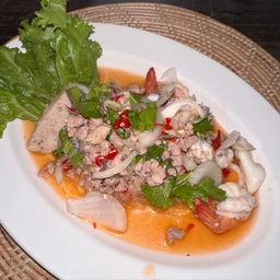 ยำวุ้นเส้นรวมมิตร