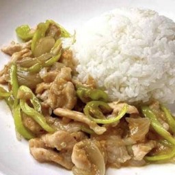 ผัดพริกหยวก(ราดข้าว)