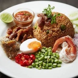 ข้าวผัดน้ำพริกกุ้งสด