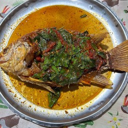 ปลานิลราดพริกแกงแบบบ้านๆ