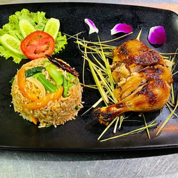Set C: Northeastern Thai Grilled Chicken with Fried Rice ข้าวผัดกับไก่ย่างอีสาน