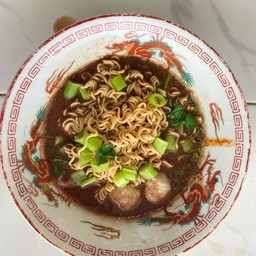 เตี๋ยวเรือเงินล้านธรรมดา