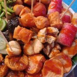 ร้านลูกชิ้นปิ้งทอด