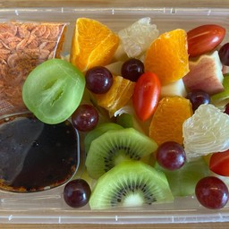 ยำผลไม้รวม น้ำปลาหวาน