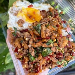 กะเพราพริกแห้งกากหมูระเบิด  (สุดฮิต ขายดีอันดับ1) กับข้าว