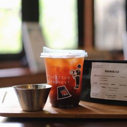 ใช้ House Blend คั่วกลาง-อ่อน ของทางร้าน