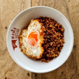 ข้าวกระเทียมเนื้อไทยวากิว พร้อมไข่เป็ดดาว