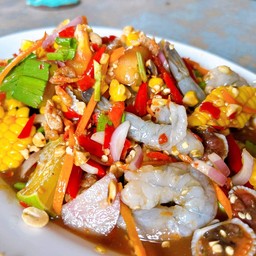 ตำกุ้งสดหอยแครงข้าวโพด