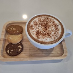 คาปูชิโนร้อน