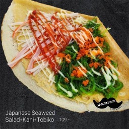 เครปยำสาหร่ายปูอัดไข่กุ้ง Seaweed Salad, Kani, Tobiko