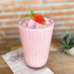 สตรอเบอร์รี่ โยเกิร์ต สมูตตี้