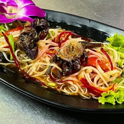 Papaya salad with salted crab ส้มตำปู