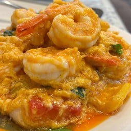 กุ้งขาวผัดผงกระหรี่
