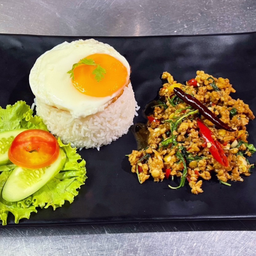 Set F: Pad Ka Prao Gai with Fried Egg on Rice ผัดกระเพราไก่กับข้าวไข่ดาว