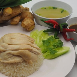 ข้าวมันไก่ต้มพิเศษ