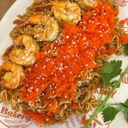 มาม่าผัดไข่กุ้ง