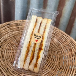 ครัวร้านชำ กะเพราแสบปาก