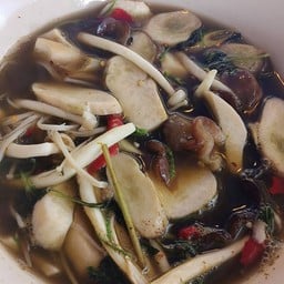 แกงเห็ดรวม