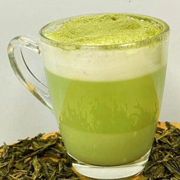 Hot Matcha Green Tea ชาเขียวมัทฉะร้อน