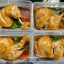 เนื้อน่องติดสะโพก ต้มน้ำปลา