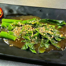 Kale Hong Kong in Oyster Sauce คะน้าฮ่องกงผัดน้ำมันหอย