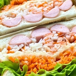 Eat me plz - อีท มี พลีส