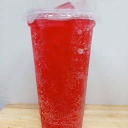 น้ำแดงโซดา