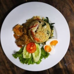 Green Curry Fried Rice ข้าวผัดแกงเขียวหวาน