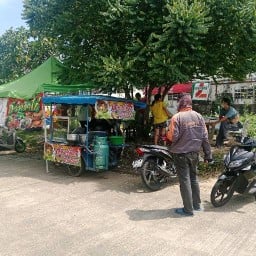 ก๋วยเตี๋ยวไก่พลิกล็อค