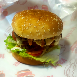 Burger หมู+ชีส ราดซอสทรัฟเฟิลมาโย