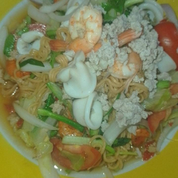 ยำมาม่ารวมมิตร