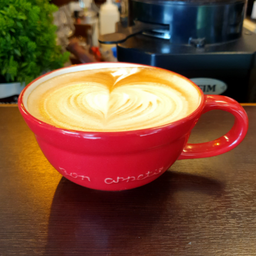 ลาเต้ร้อน ดอยช้าง Arabica 100% D