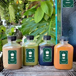 กาแฟโบราณ แก้วพร้อมน้ำแข็ง