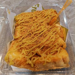 ขนมปังปิ้ง หน้าหมูหยอง