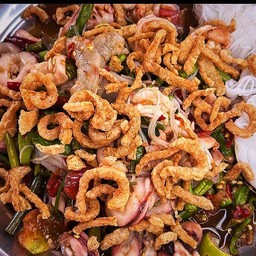 ตำหนมจีน กุ้งสด ปลาหมึก แคปหมู