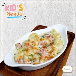 มักกะโรนีอบชีสใส่แฮมและเห็ด